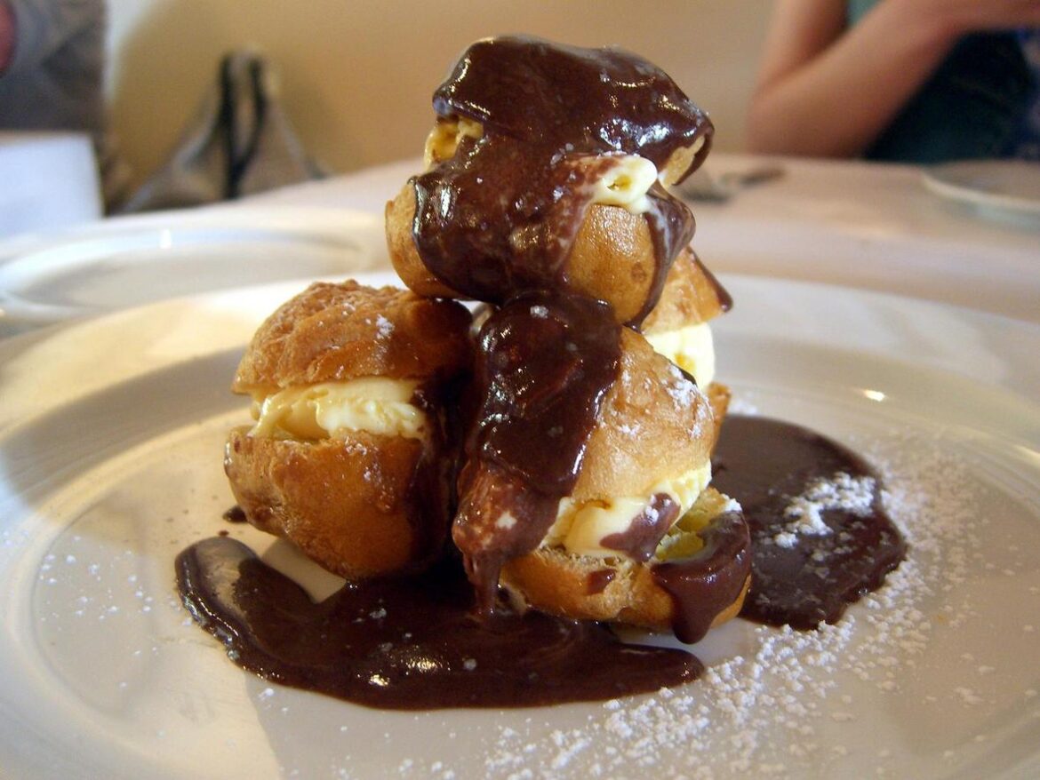 Profiteroles_-_Annie_Smithers_Bistrot